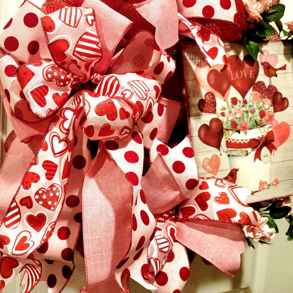 Love Wreath Birds Roses Deco Mesh Bows - Picture 2 of 6